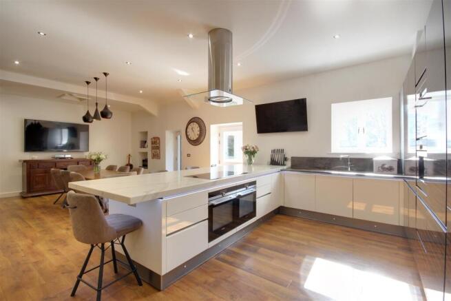 Dining Kitchen