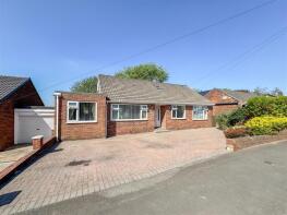 Noreeki, Wrekenton Row, Wrekenton, Gateshead NE9 7JE