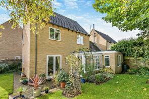 33, Roberts Close, Cirencester GL7 2RP