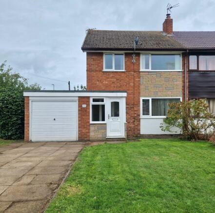 Tithebarn Road, Rugeley- 3 bedroom semi detached