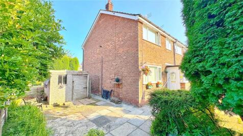 Jackson Gardens, Denton, Manchester, Greater Manchester, M34