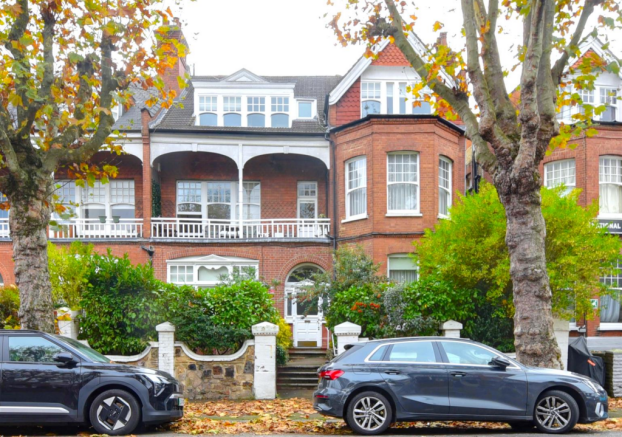 15d_Queens_Avenue_Pic_7.png