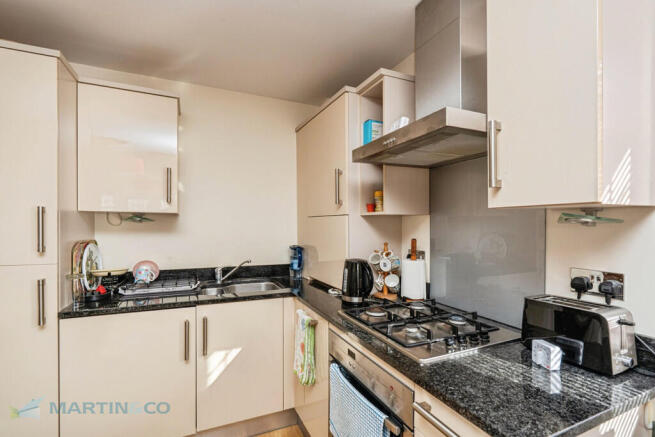 4) Kitchen Pic 1