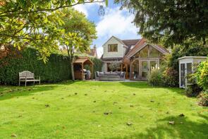 Monks Mead, Ramsdell Road, Tadley RG26 5HS