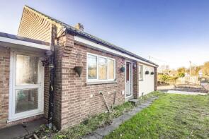 Nachdedorn, Compton Road, East Ilsley, Newbury RG20 7LJ