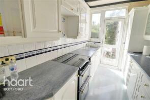 11, Winstead Gardens, Dagenham RM10 7TP