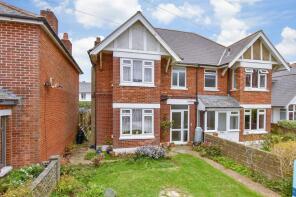 Flat 6, 5 Lucerne Villa, Lucerne Road, Shanklin PO37 7JL