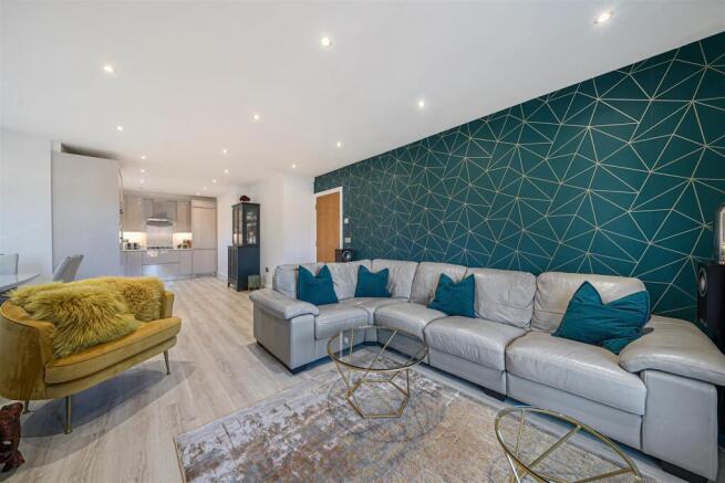 KITCHEN/DINING/RECEPTION ROOM