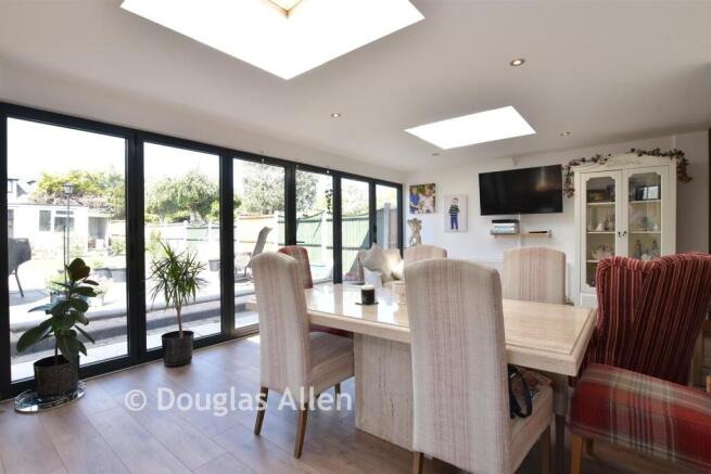Kitchen/Dining Area
