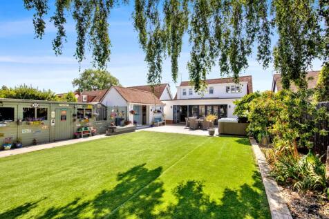 Grosvenor Gardens, Rose Green, Bognor Regis, PO21