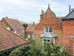 7, Eagle Court, High Street, Beccles NR34 7JX