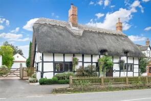 Bank Cottage, Wixford Road, Alcester B49 6DA