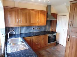 17, Handsworth Road, Wakefield WF2 7PJ