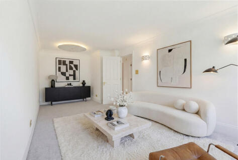 Beauchamp Place, Knightsbridge SW3