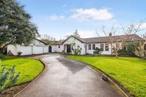 Meadowbank, Sparrow Hill Way, Weare, Axbridge BS26 2LA