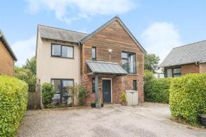19, Longstem Drive, Totnes TQ9 6FS