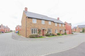 8, Tarvers Way, Banbury OX17 3FR
