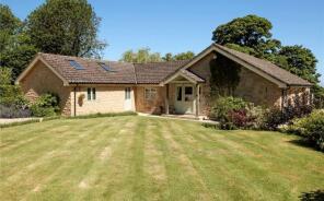 Long Close, Noade Street, Salisbury SP5 5AA