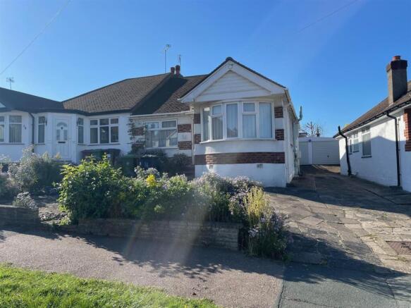 16 Sunnybank Rd Front.jpg