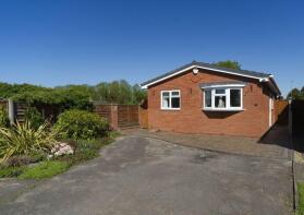 1, Wrights Bank, School Lane, Wolverhampton WV9 5AN