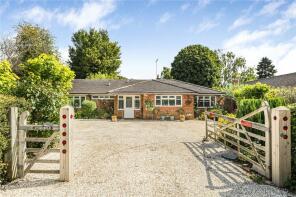 Stonewold, Green Lane, Littlewick Green, Maidenhead SL6 3RH