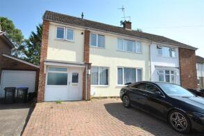 32, Grange Avenue, Northampton NN5 6SR