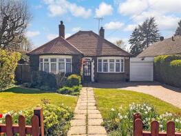 25, Manor Road, Cobham, Gravesend DA13 9BW