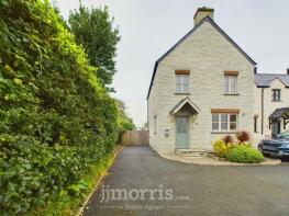 4, Will Phillips Yard, West Street, Newport SA42 0TW