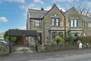 La Taniere, Castleton Road, Hope S33 8RZ