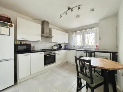 Ivy Road, London, E16