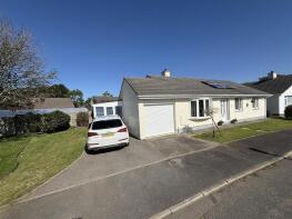 13, Kensa Way, Hayle TR27 5EQ