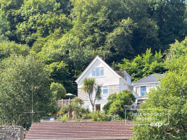 2 White Gables, Castle Hill, Saltash PL12 4QR
