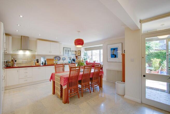 Dining kitchen