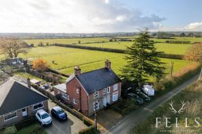 2 Crows Nest, Crow Arch Lane, Ringwood BH24 3EE