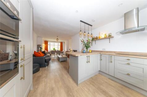 Summers Road, Luton, Bedfordshire, LU2