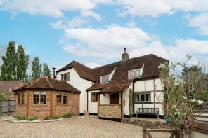 Sunny Hill, Wotton End, Ludgershall HP18 9NT