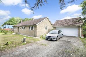 The Bungalow, Blatchbridge Roundabout To Frome Road, West Woodlands, Frome BA11 5EN