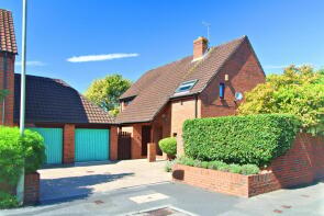 13, Laxton Drive, Kingswood GL12 8SQ