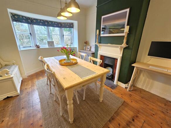 Dining Room.jpg