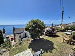 The Retreat, Cliff Road, Helston TR13 9EZ