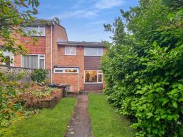 16, Latham Close, Plymouth PL6 5PT