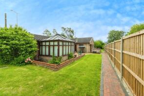 79, West Drive, Highfields Caldecote, Cambridge CB23 7RY