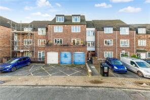 27, Wolftencroft Close, London SW11 2LB