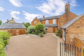 8, School Lane, Market Harborough LE16 8LS