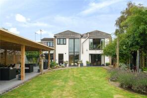1, Smith Close, Northampton NN7 2DW