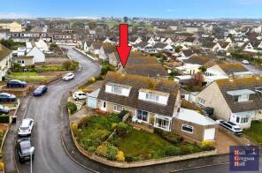 16, Four Acres, Portland DT5 2JG