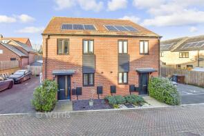 1, Rose Avenue, Leybourne, West Malling ME19 5GY