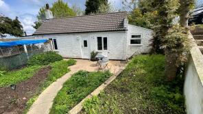 West View, South Eau Bank, Throckenholt, Spalding PE12 0QW