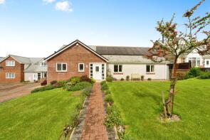 17, Cae Derwydd, Cemaes Bay LL67 0LP