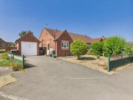 6, Brulon Close, Lincoln LN4 4GQ